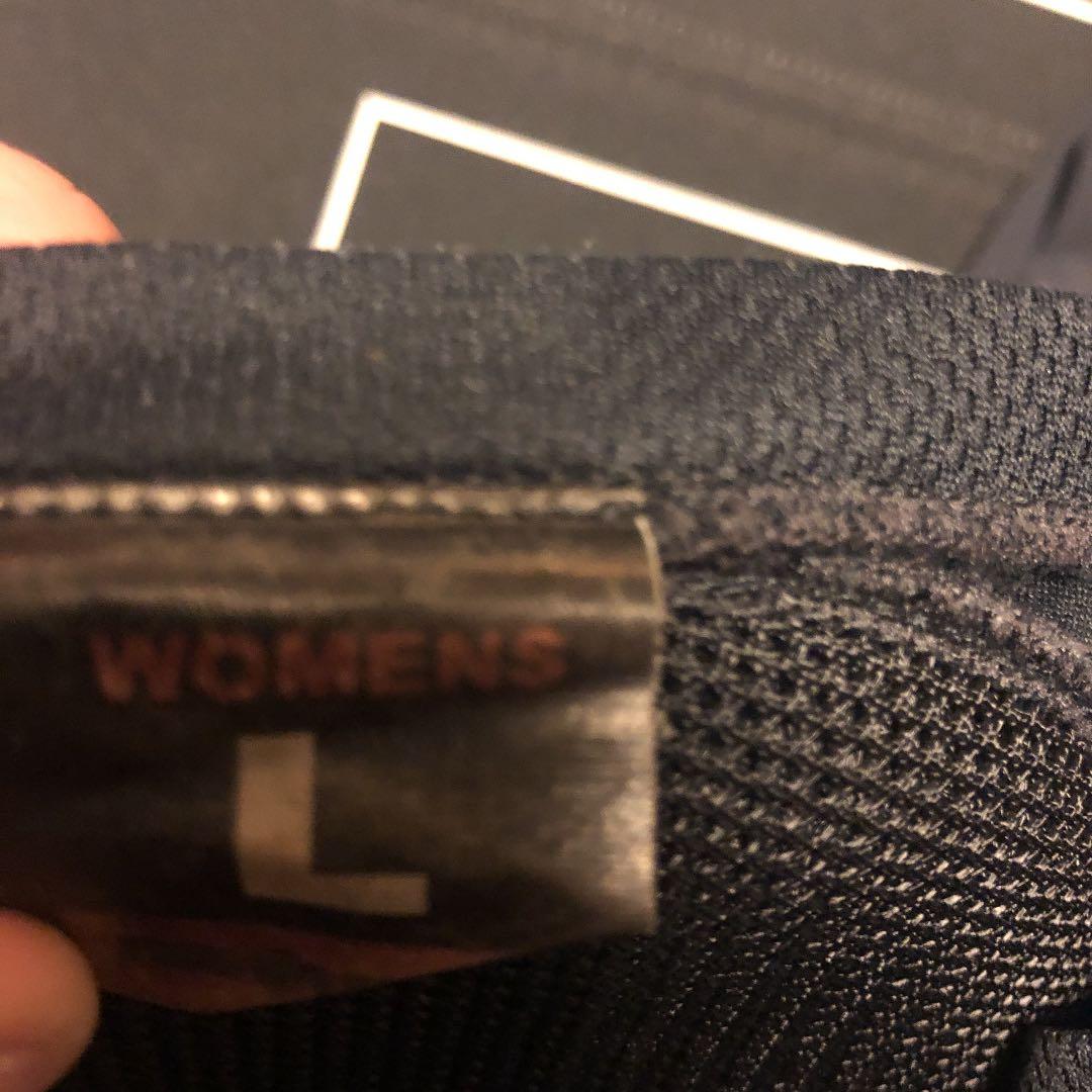 2019年モデル美品！スノーボート プロテクター トップス  Lレディース