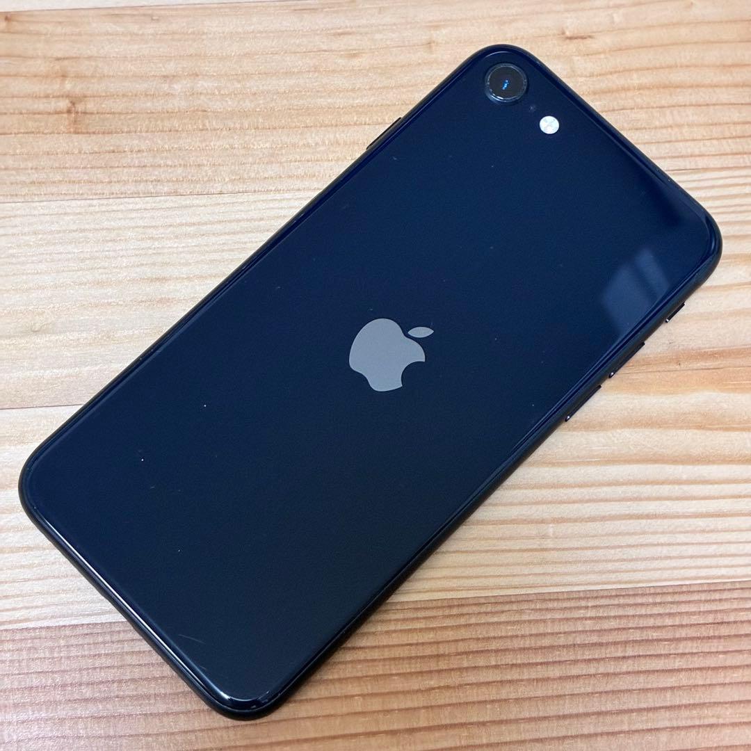 ま*り様 バッテリー新品　iPhoneSE第3世代64GB SIMフリー　美品
