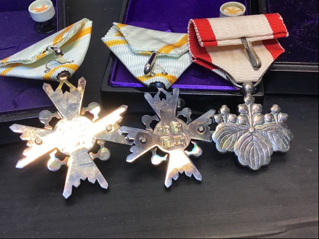 送料無料‼️旧日本軍　勲章　3点まとめて
