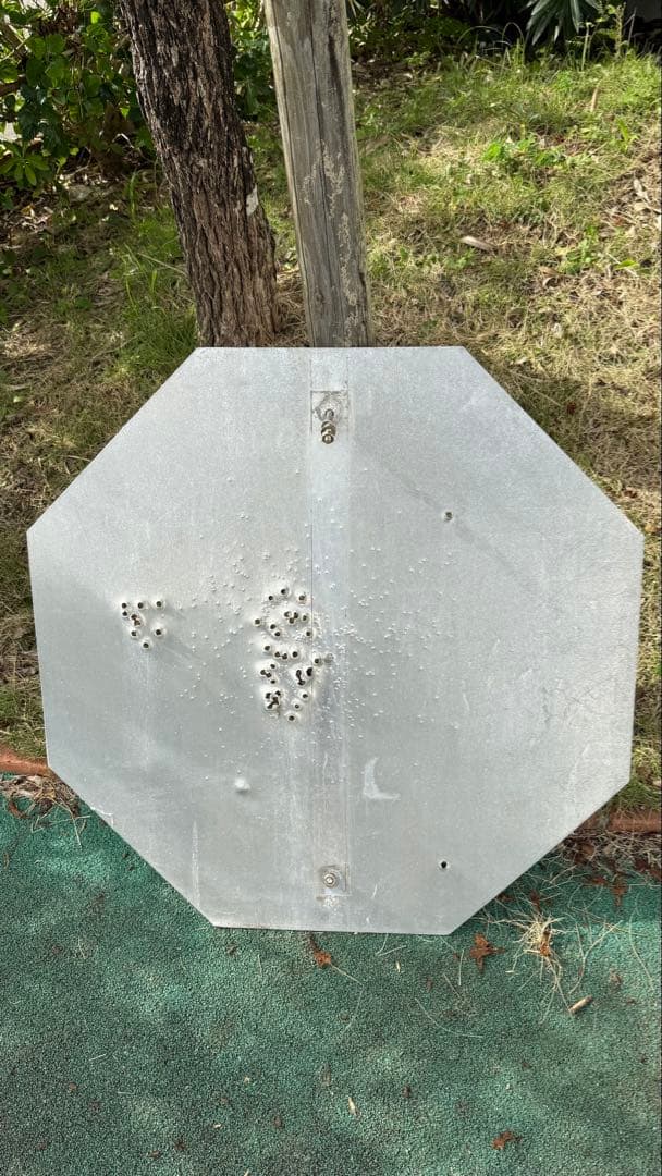 ヴィンテージアメリカン雑貨　弾痕　ミリタリー