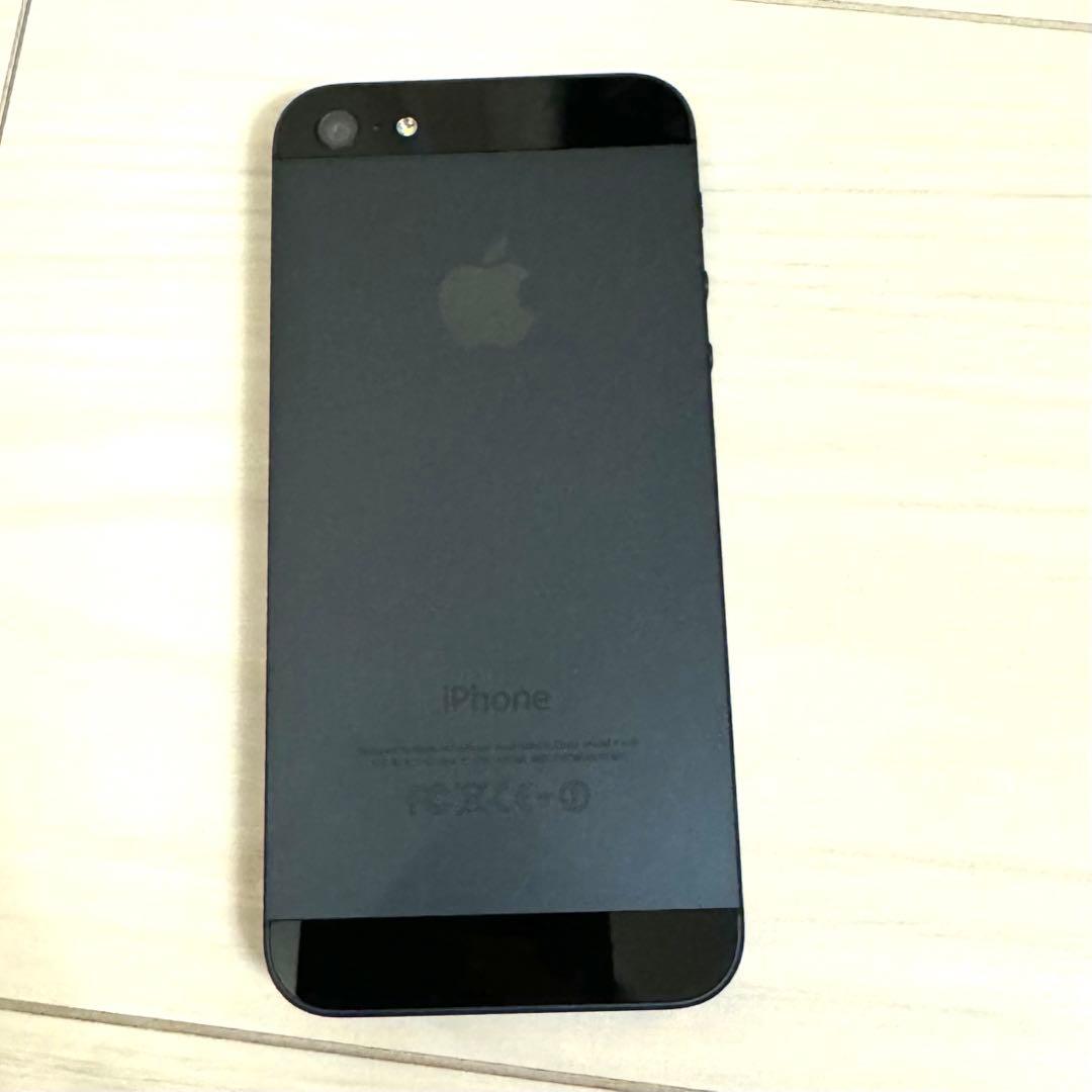 美品 iPhone 5 本体 ND297J/A 16G スペースブラック