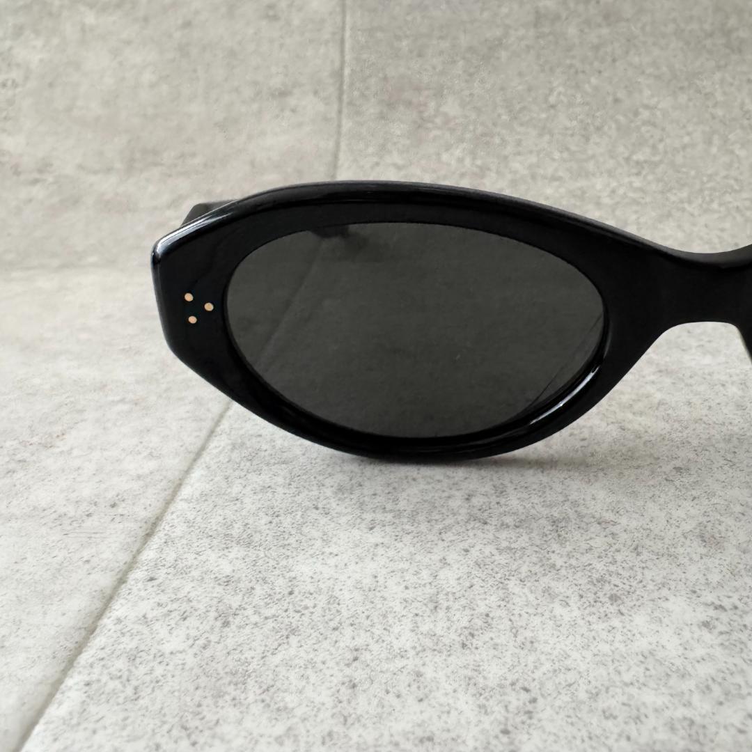 美品　ジェントルモンスター　VAMP　2025年製　サングラス　黒　ゴールド金具