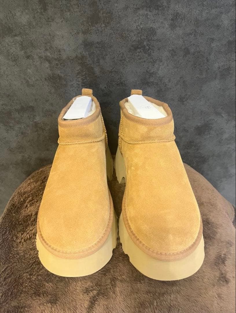 UGG / アグ 厚底 24cm ラスト