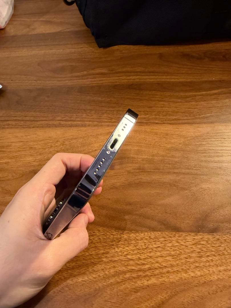 Apple iPhone 14 Pro ディープパープル 本体 バッテリー98%