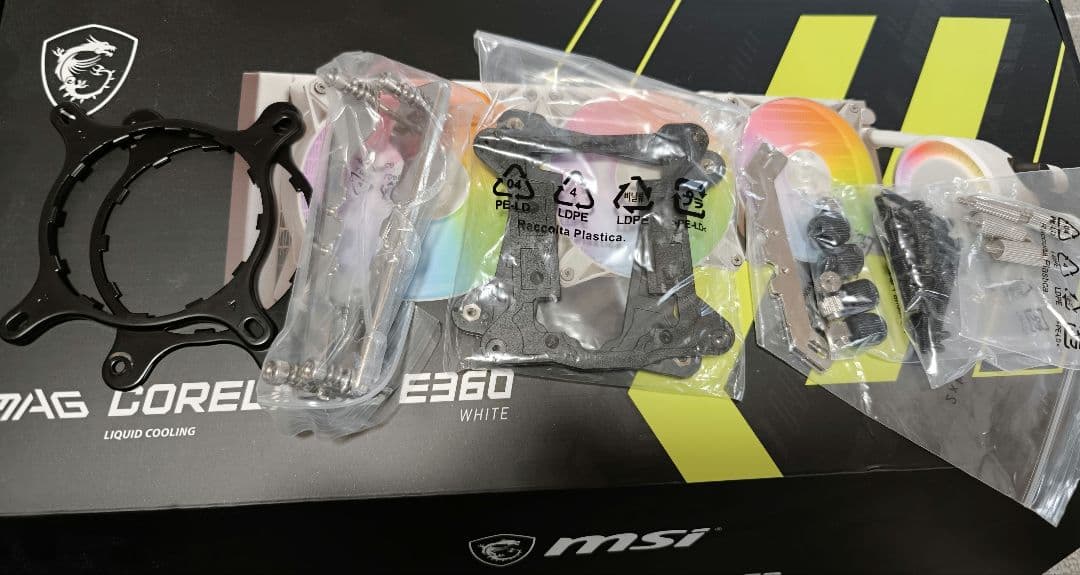 NZXT KRAKEN 360 RGB ホワイト ジャンク