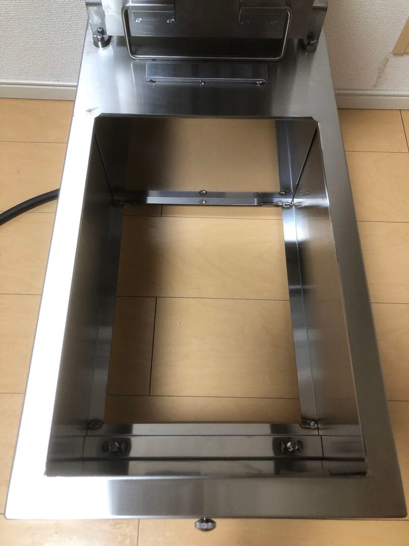 【特価品】未使用品　業務用　電気フライヤー　マルゼン　3相200V