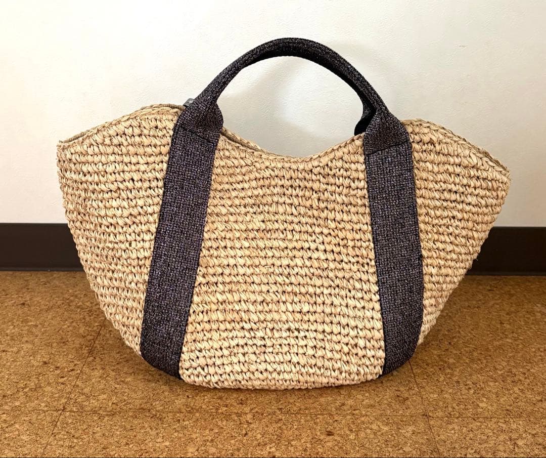 美品⭐︎ヴィオラドーロ　カゴバック　ラフィア　シルバー
