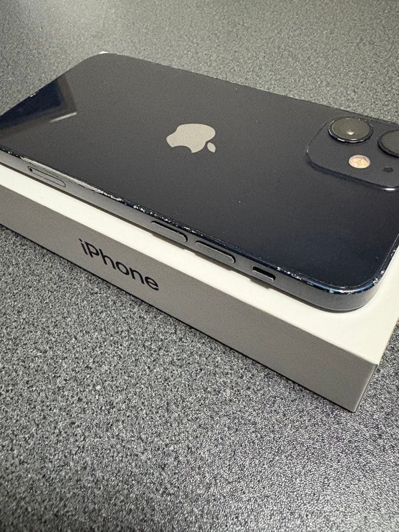 Apple iPhone 12 miniブラック 本体 充電ケーブル付き