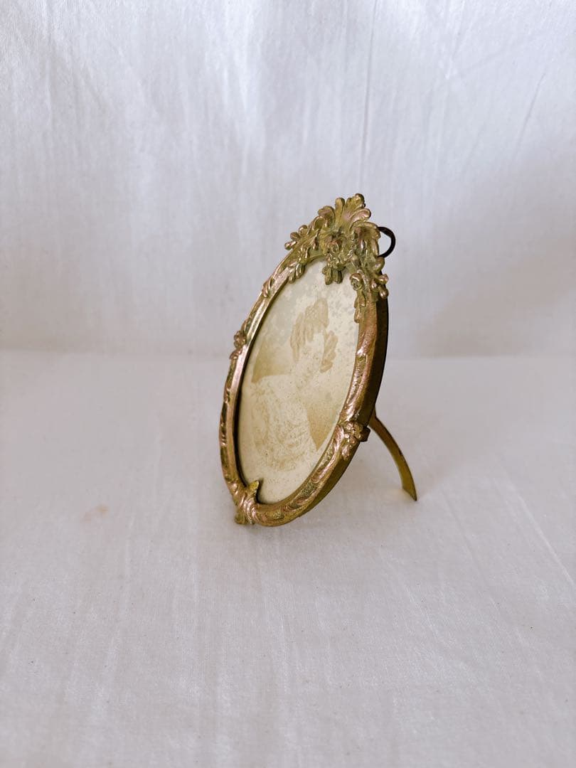 【さゆり さま】　フランスアンティーク　真鍮製フォトフレーム・アール・ヌーヴォー