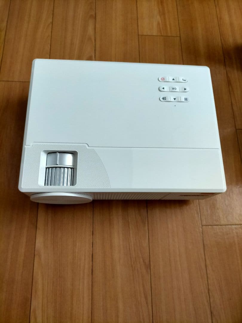 wimius プロジェクター