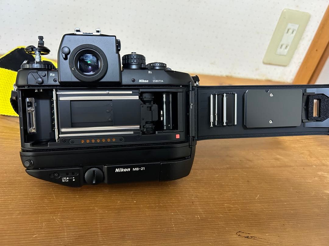 Nikon フィルム一眼レフ F4 +MB‐21動作確認済
