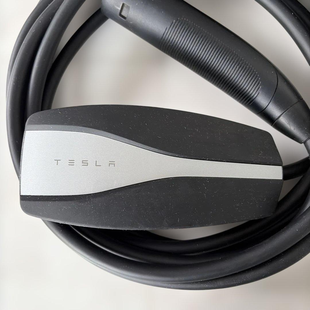 【中古品】Tesla GenⅡ モバイルコネクター　充電用ケーブル