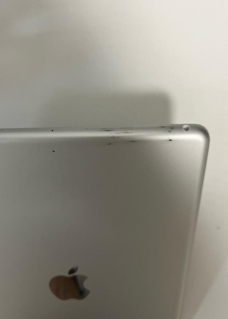 【美品&最大充電容量90%超】iPad6 32GB Wi-Fi ペン＆ケース付き