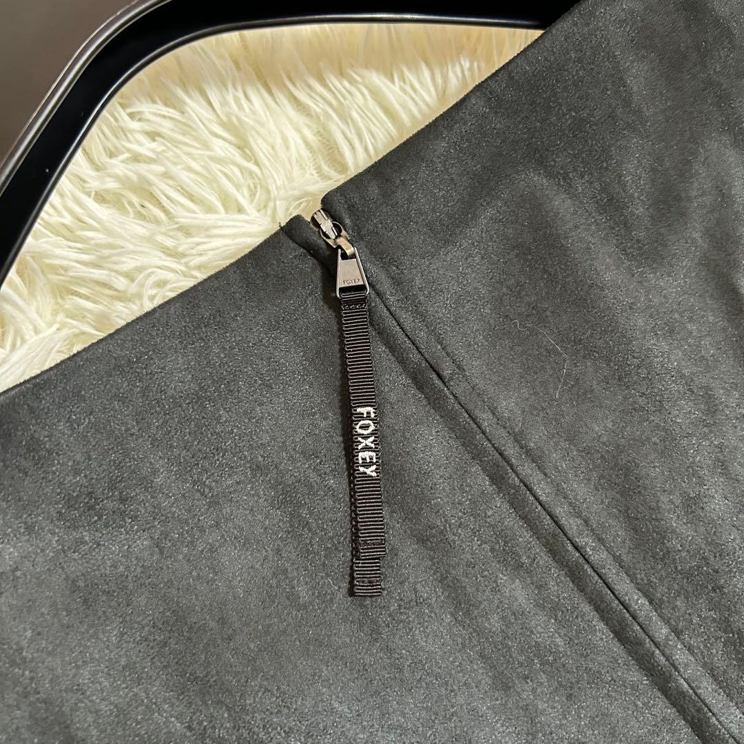 極美品✨2020年 フォクシー 定価7.4万✨ロゴジップ✨スエード ワンピース