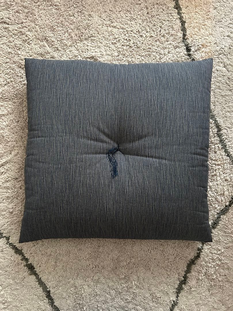 human made 座布団