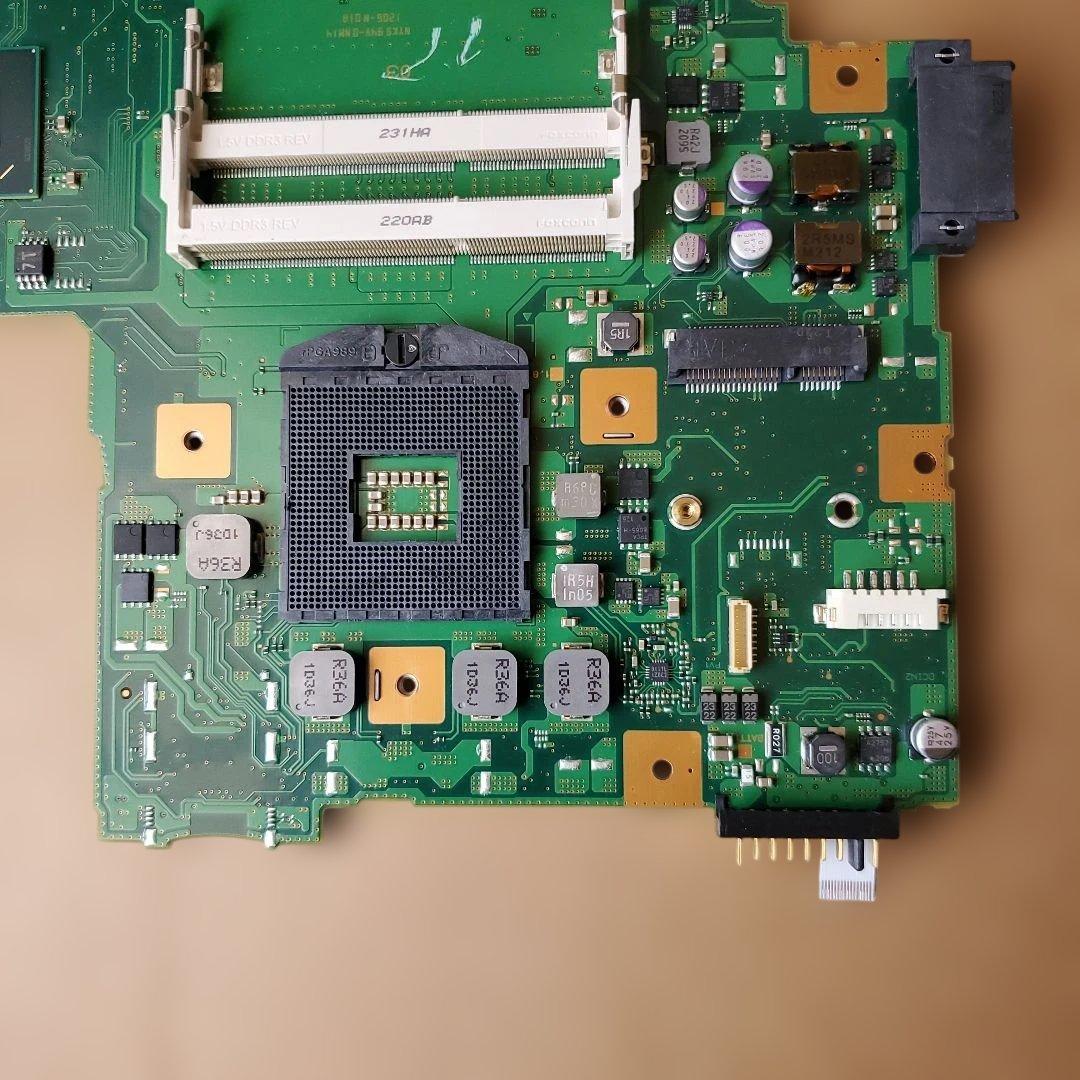 返金対応マザーボード USB Type-C HDMI 接続ポート（管理p3）