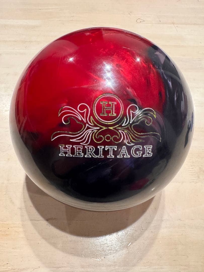 HERITAGE ボウリングボール 赤黒