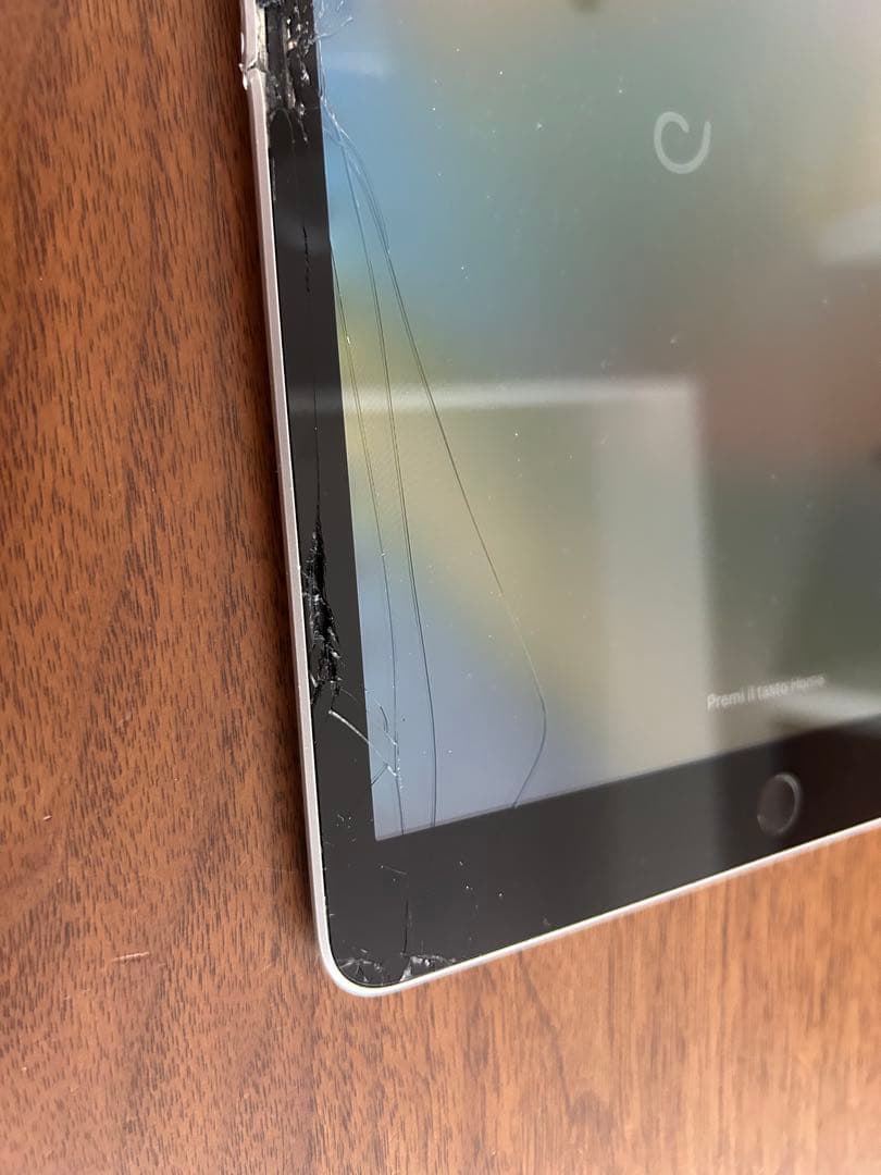 【不良品】iPad 第9世代　Wi-Fiモデル　64G