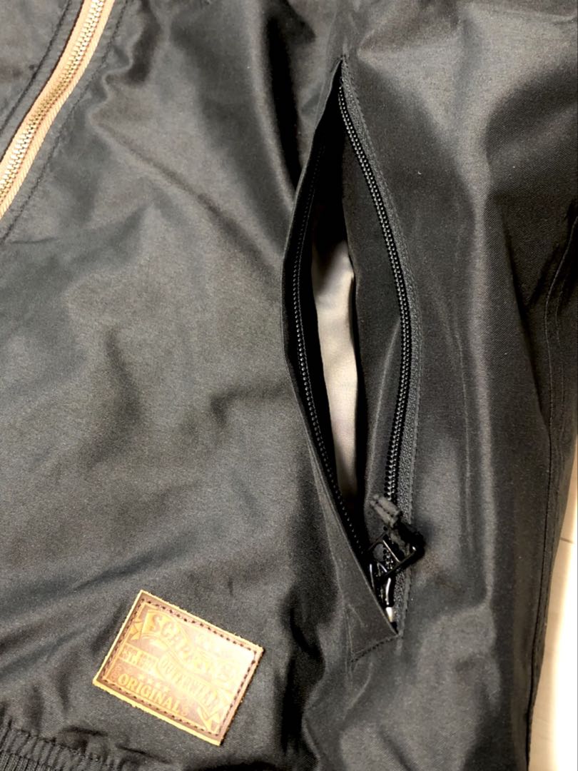 SCAPE スノボーウエアー　フード付き　黒