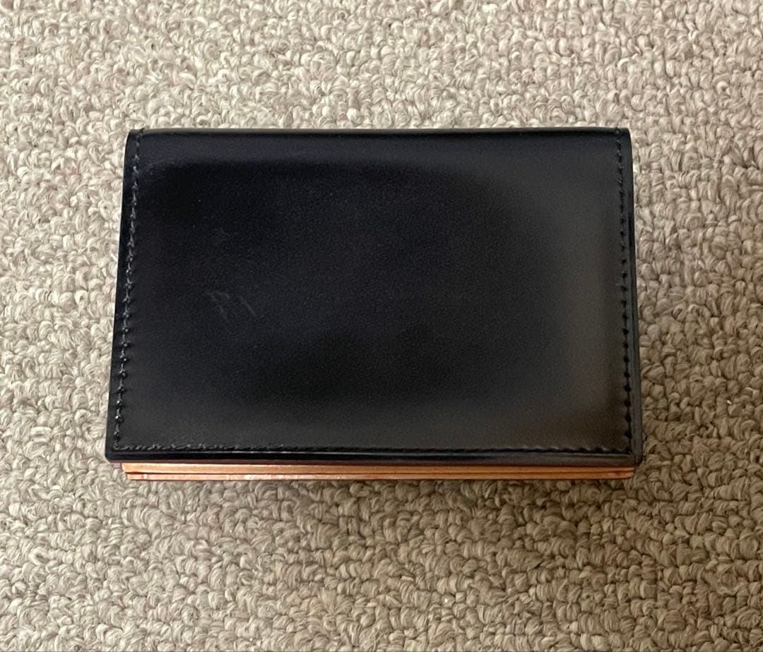 GANZO ガンゾ　CORDOVAN (コードバン) 通しマチ名刺入れ