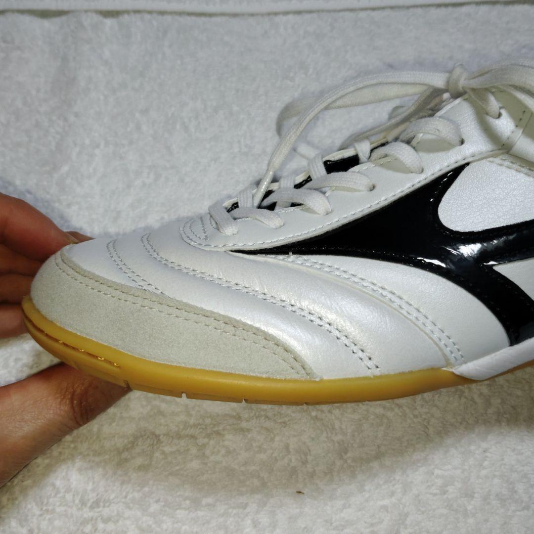 ミズノ　フットサルシューズ 　モレリア 　インドア　サイズ24.5