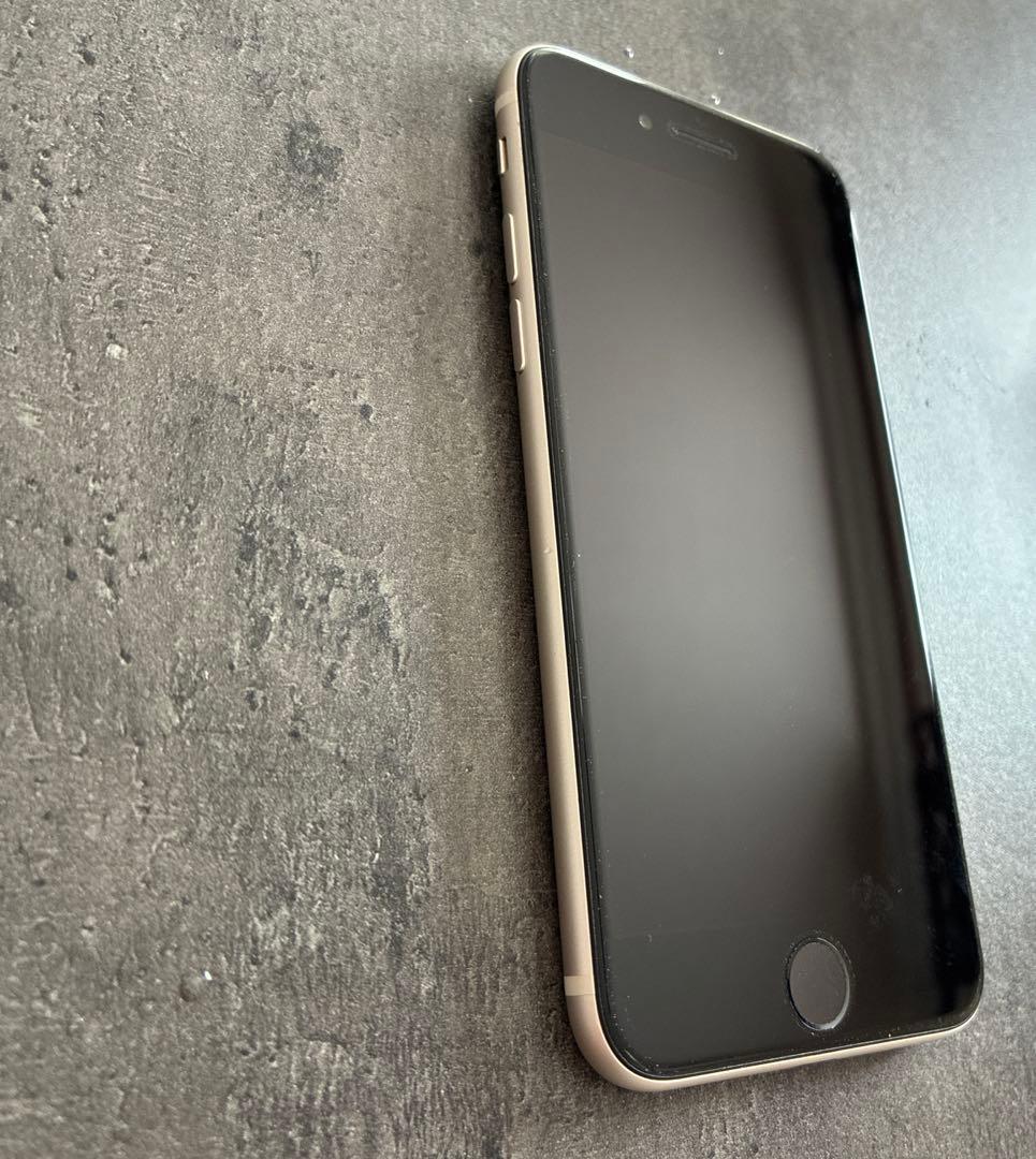 iPhone SE3 128GB ホワイト 美品