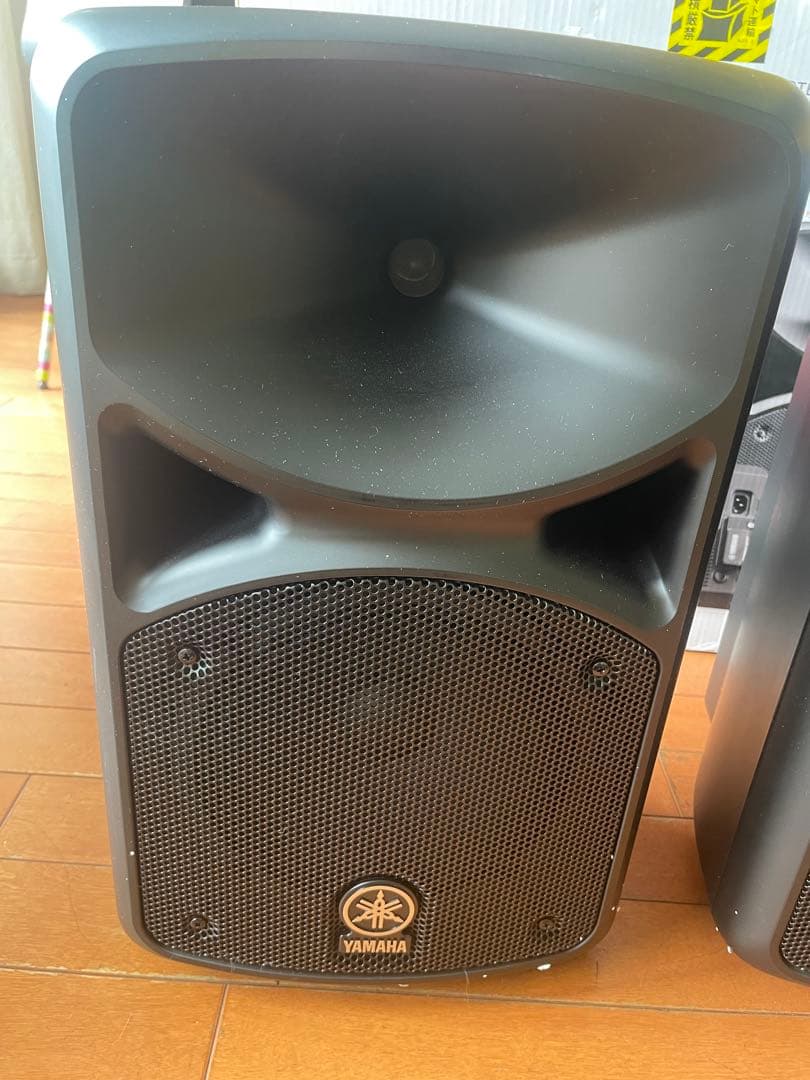 Yamaha STAGEPAS 400 BT ポータブルPAシステム