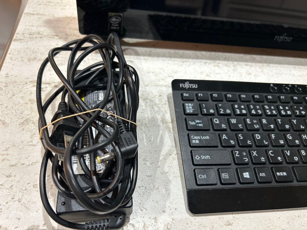 Fujitsu タッチパネルデスクトップPC 本体