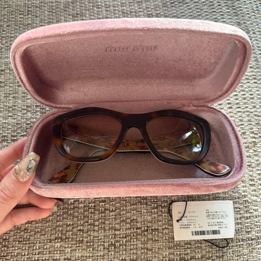 MIU MIU キャットアイサングラス ブラウン タグ付き