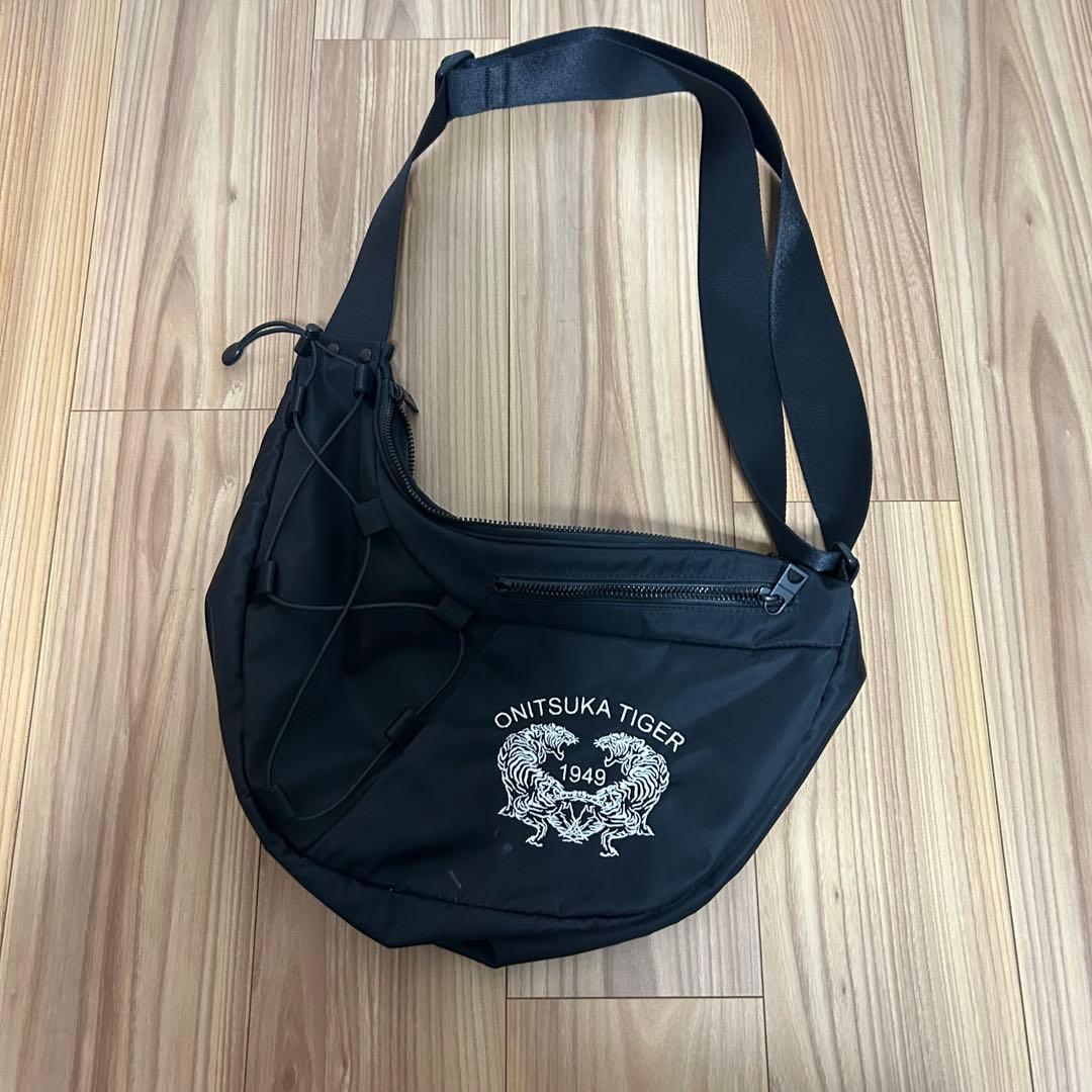 Onitsuka Tiger オニツカタイガー メッセンジャーバッグ 限定値下げ