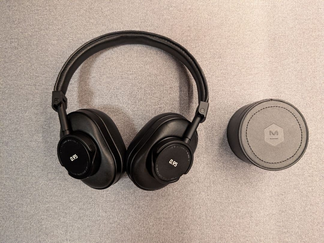 MASTER & DYNAMIC MW60 LEICAコラボモデル