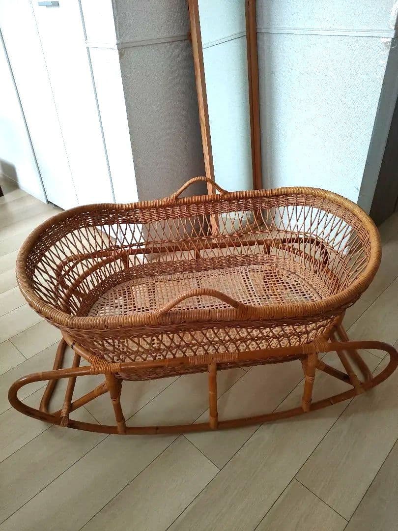 ベビーベッド　ゆりかご　ベビーバスケット　ラタン素材　ナチュラル　ヴィンテージ