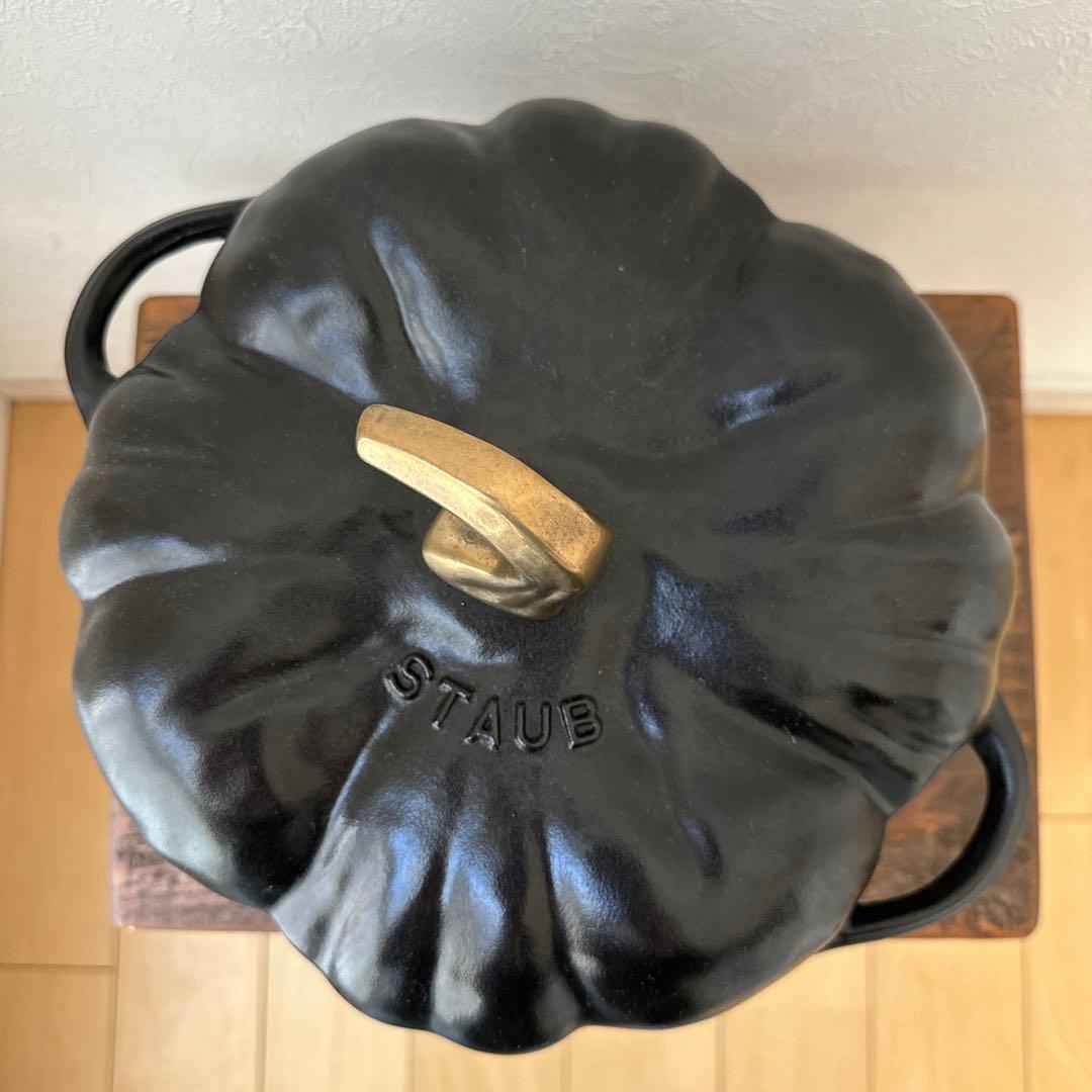 ストウブ　ココット　パンプキン　入手困難　24センチ ブラック 黒