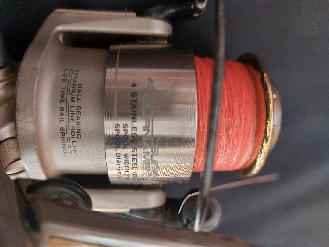 ダイワ　tournamentレバーブレーキリール