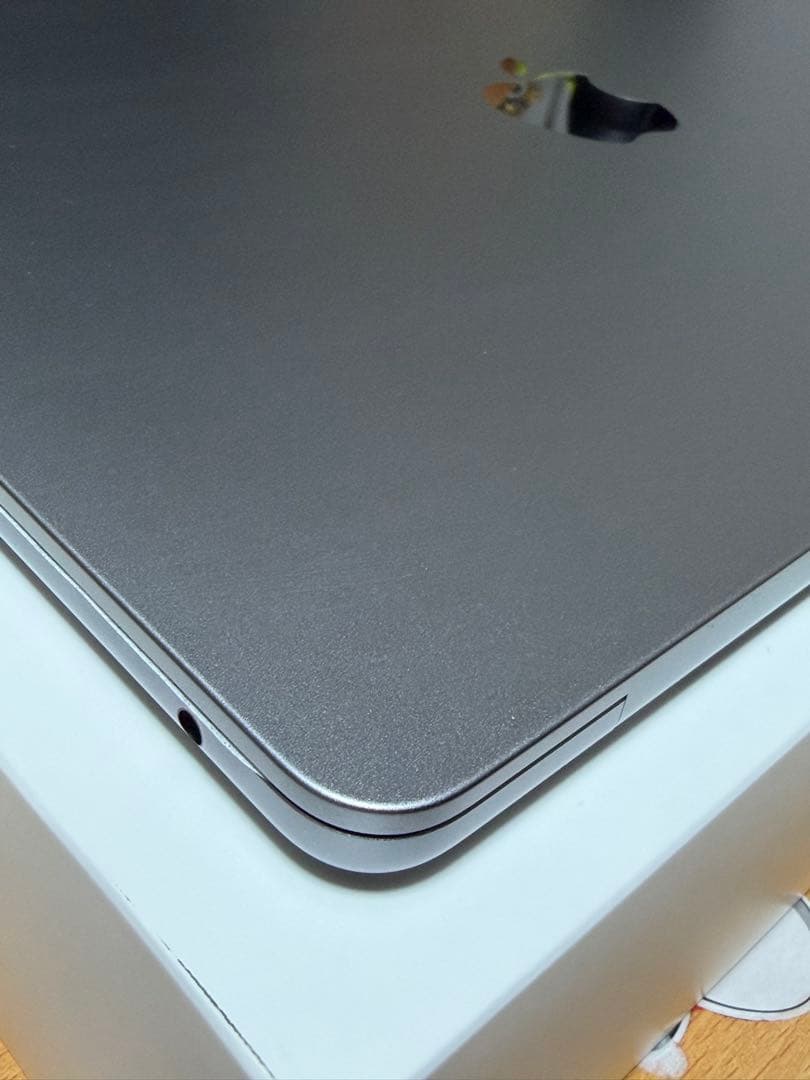 MacBook Air (M2, 2022) 8GB SSD256GB13インチ