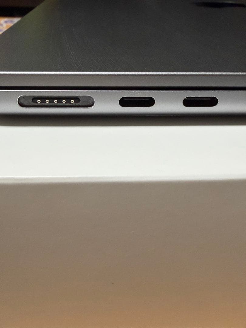 MacBook Air (M2, 2022) 8GB SSD256GB13インチ