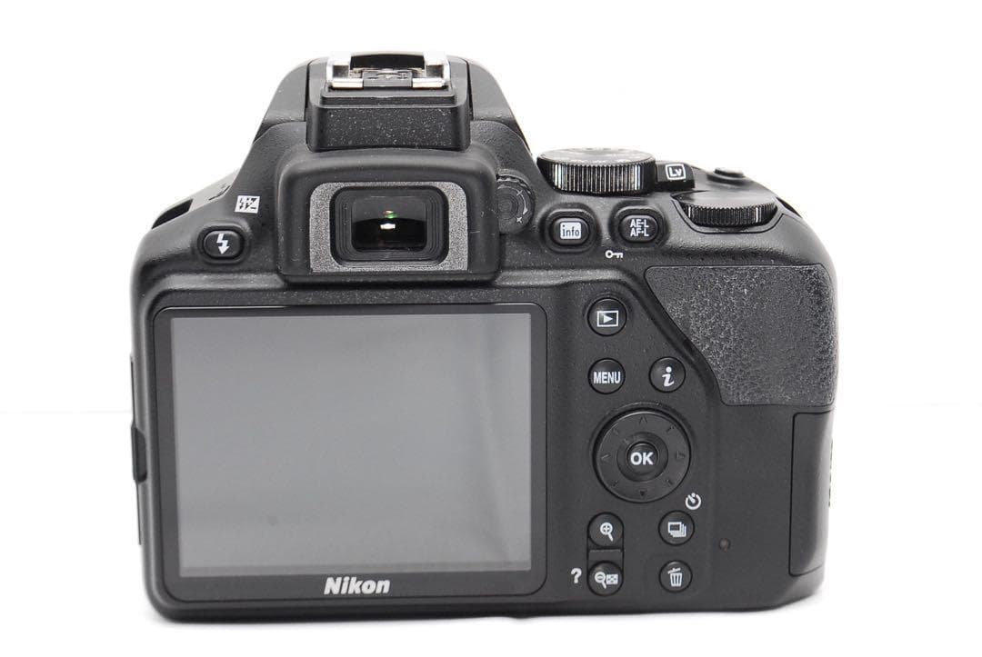 むぎ！！！✨️美品✨️Nikon D3500のすぐ使えるセット 【バッグ無】