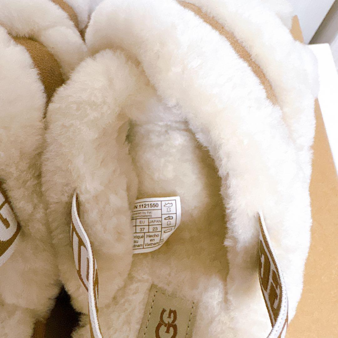 UGG アイボリー ベージュ サンダル 厚底