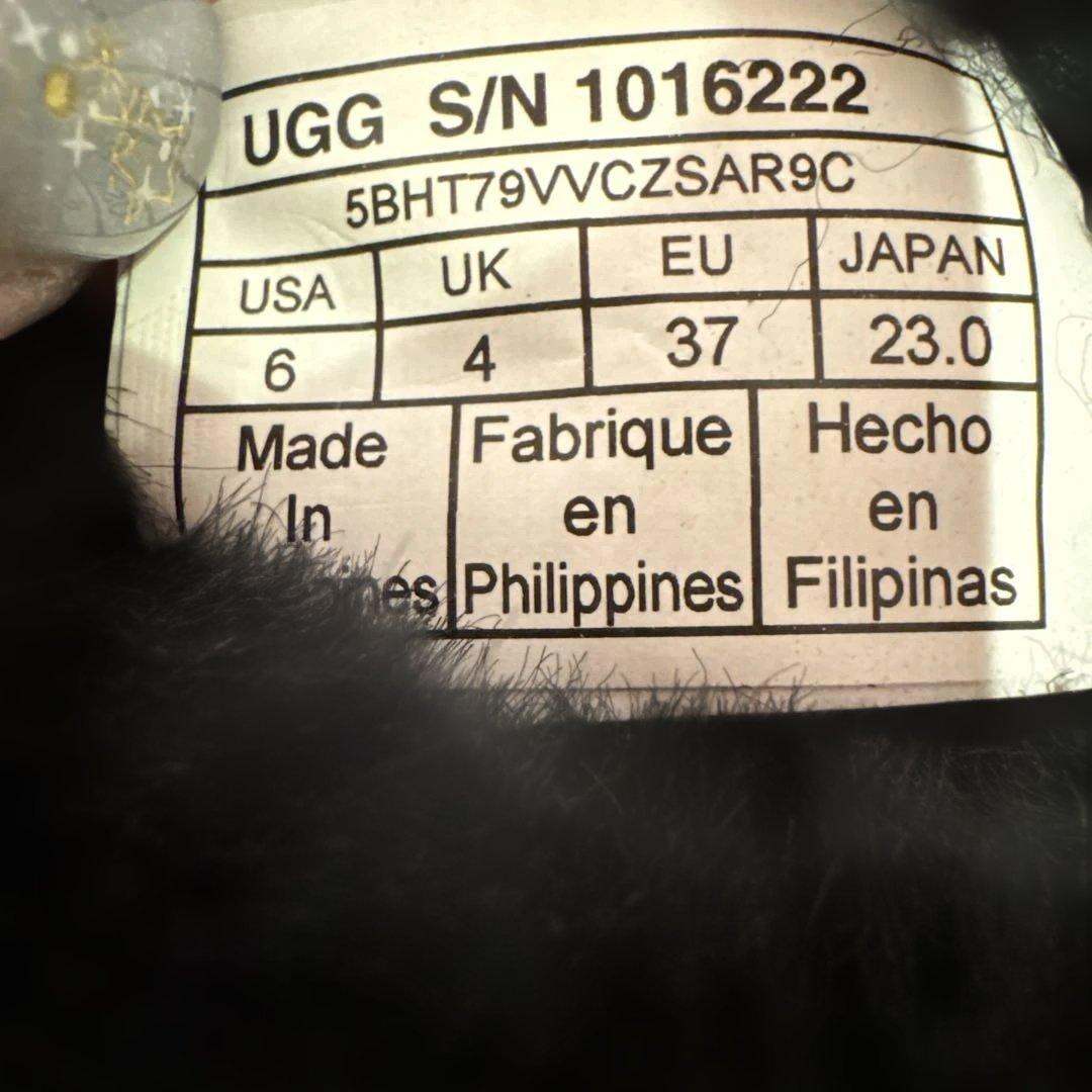 UGG CLASSIC MINI II 1016222 ブラック23.0cm