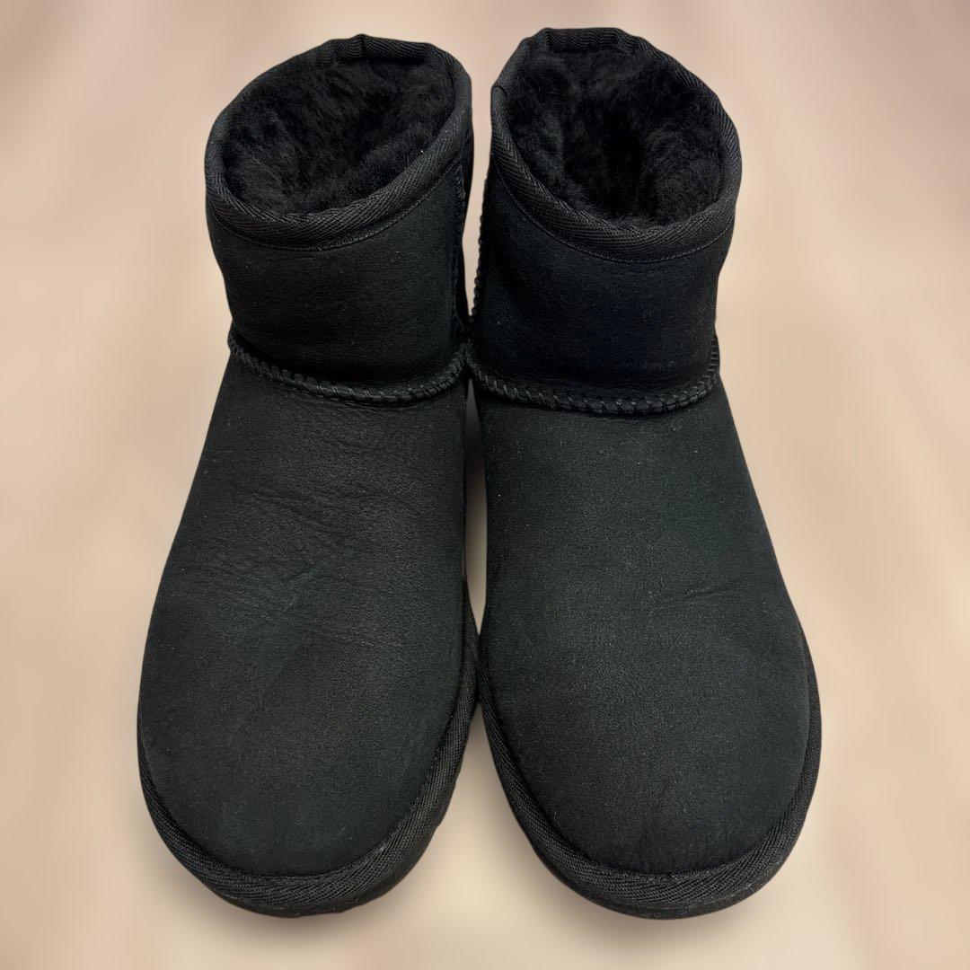 UGG CLASSIC MINI II 1016222 ブラック23.0cm