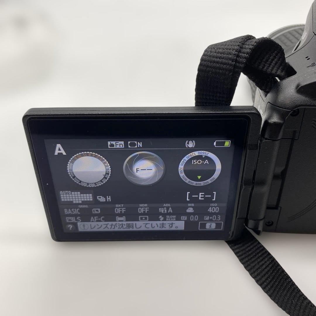 専用Nikon D5600 ダブルズームキッ18-55 VR＋70-300 VR