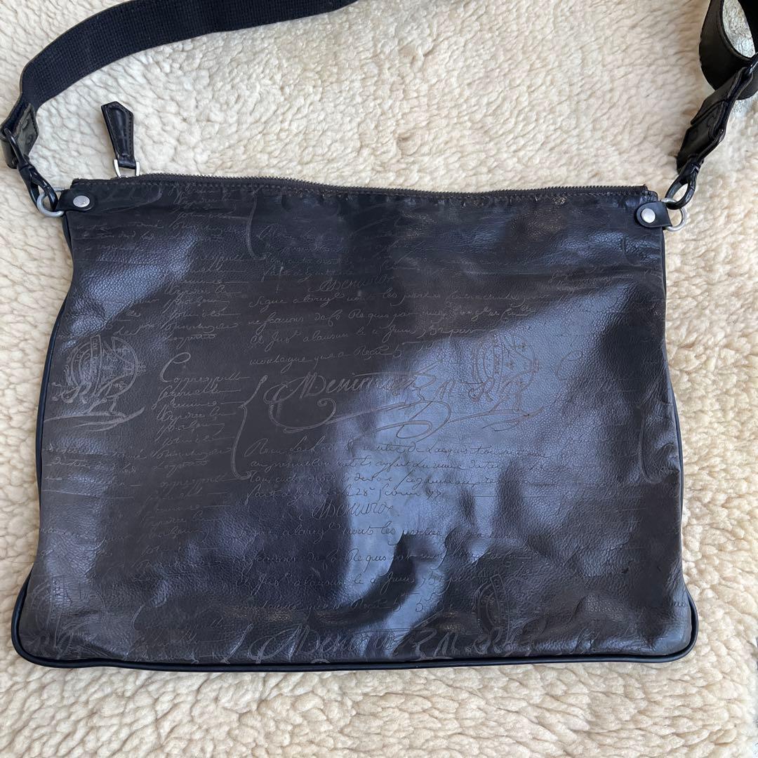 ベルルッティクラッチバッグ　黒茶