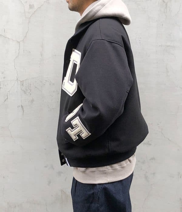 ジャケット・アウター DESCENDANT SQUAD VARSITY JACKET
