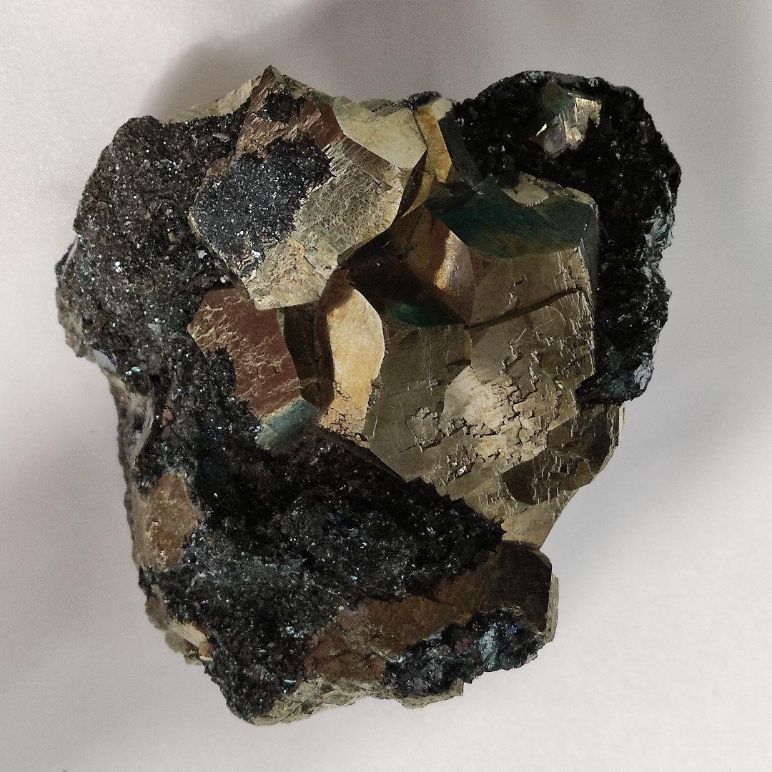 パワーストーン　天然石　原石　エルバ島産　パイライト　1,212g　No.567