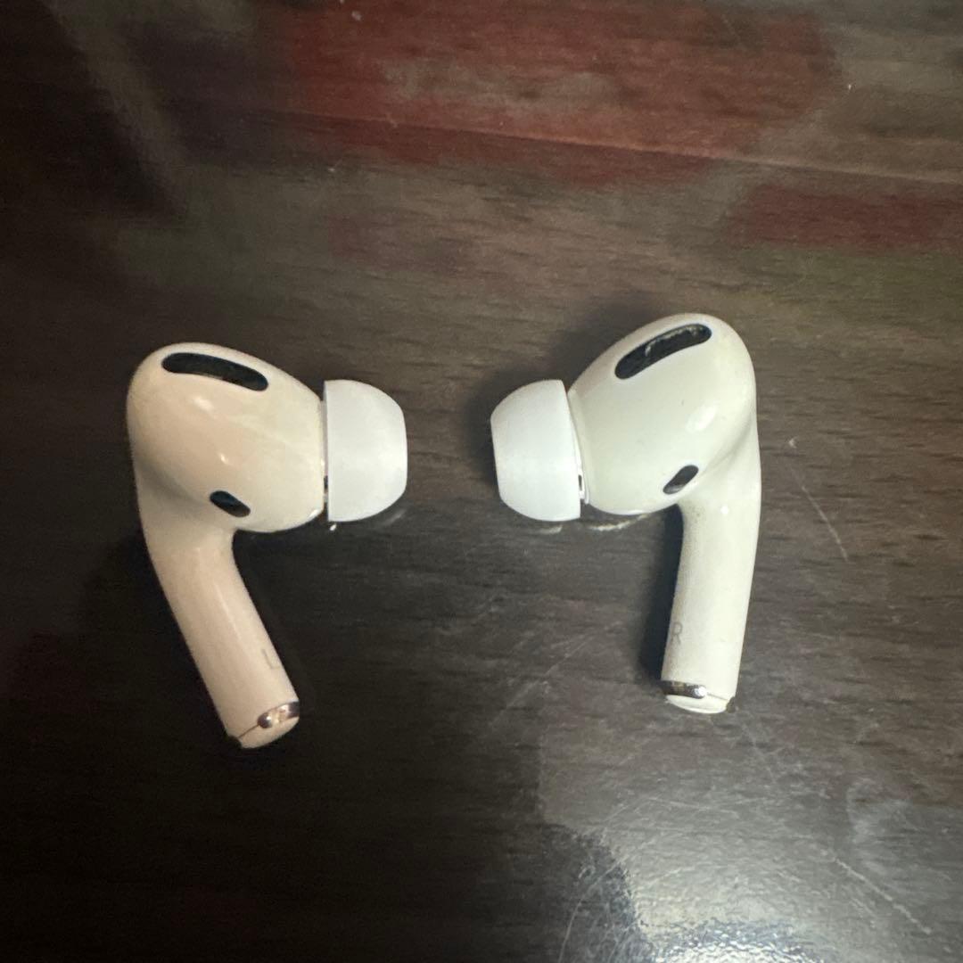 AirPods Pro 付属品付き