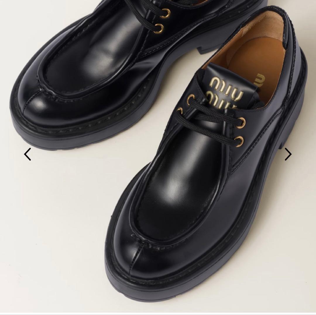 miumiu レザー レースアップ シューズ