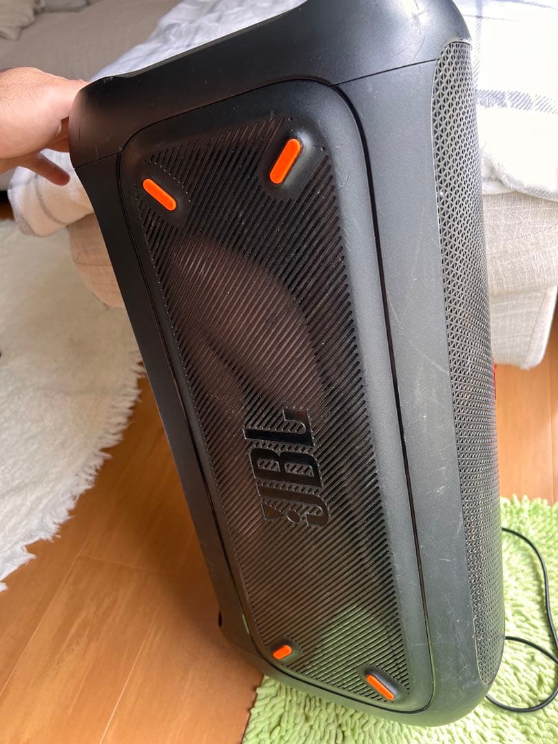 JBL ワイヤレススピーカー 黒 partybox100