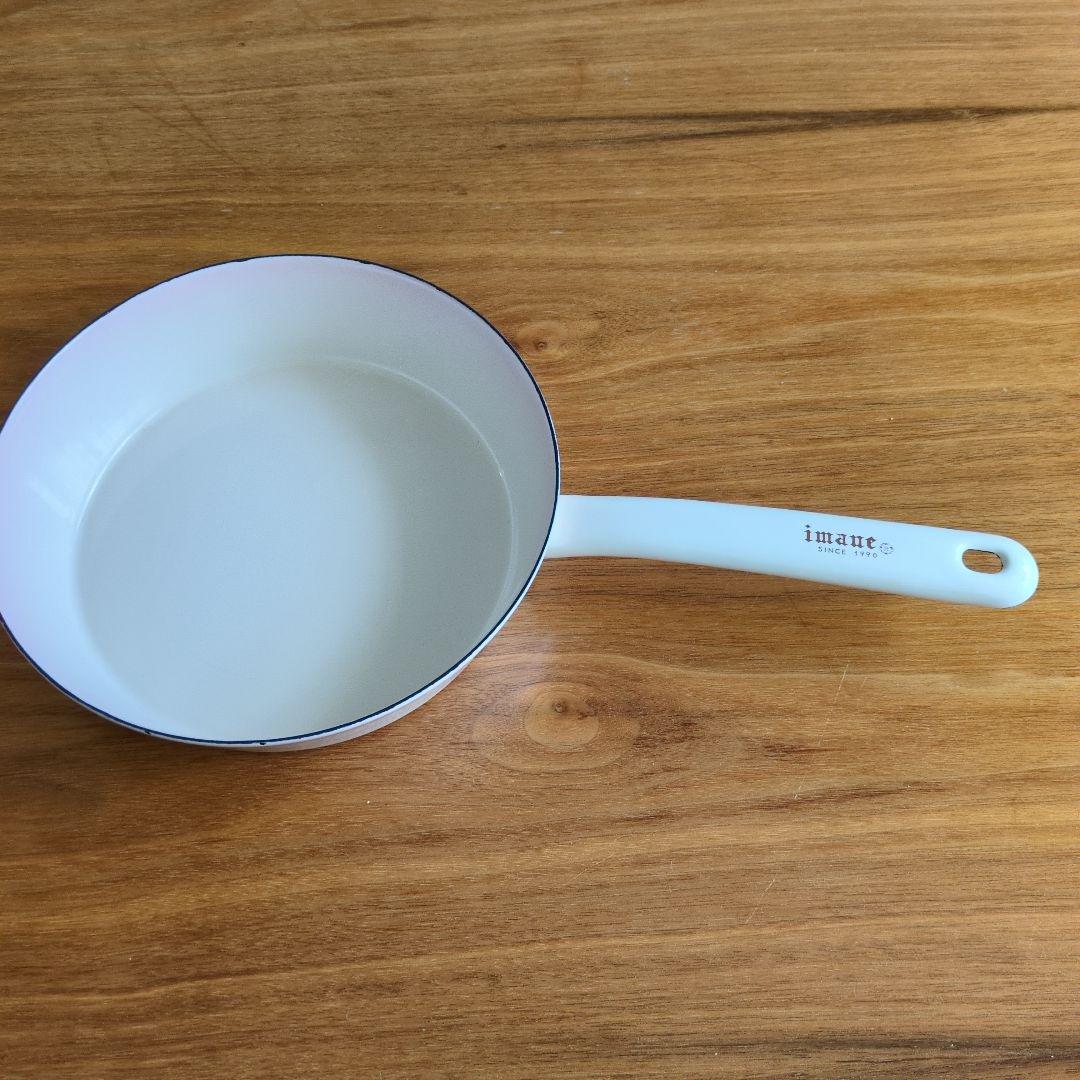 イマン ダイアナローズ ホーローフライパン