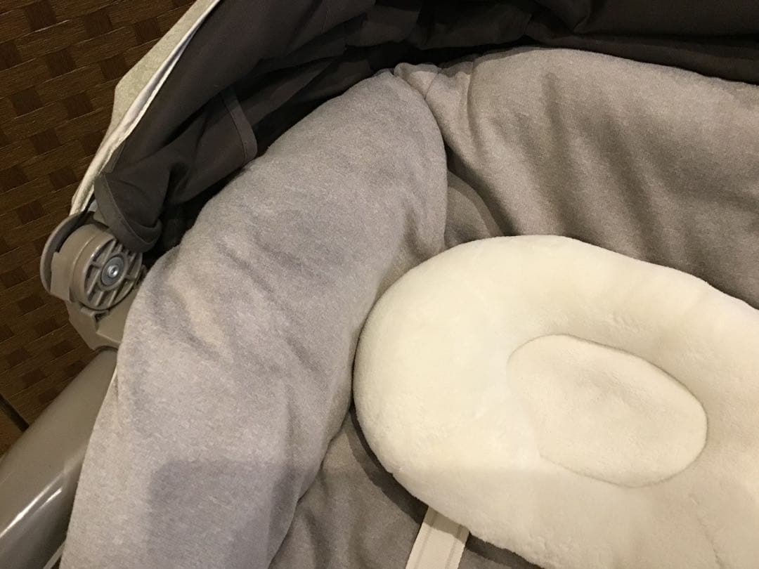 コンビ　ネムリラオートスィングBEDiおやすみドーム