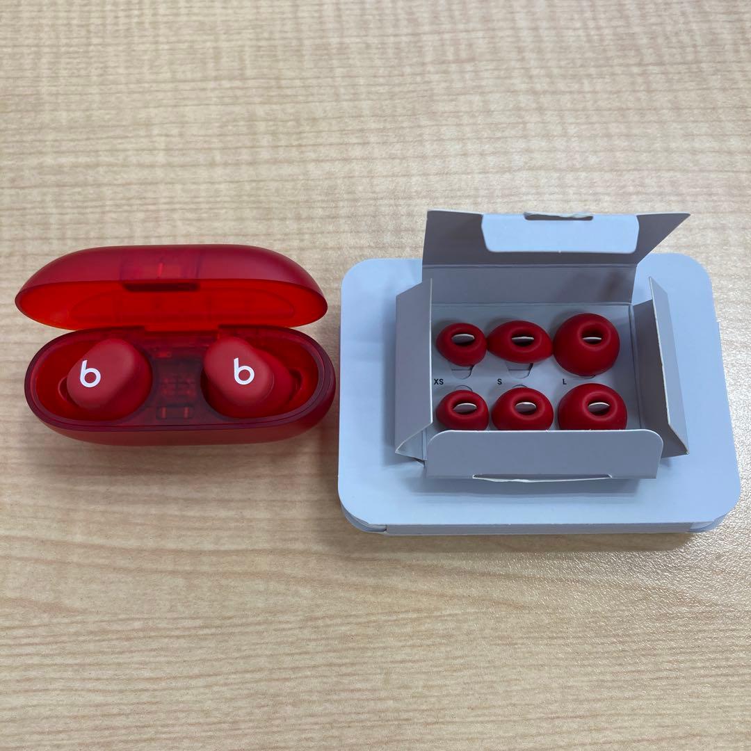 Beats Solo Buds トランスペアレントレッド